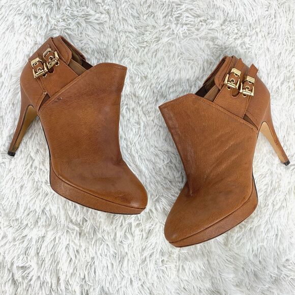 Vince Camuto VC-Elaina Warm Brown Leather Gold Side Buckle Heel Booties 7.5 - Picture 1 of 11